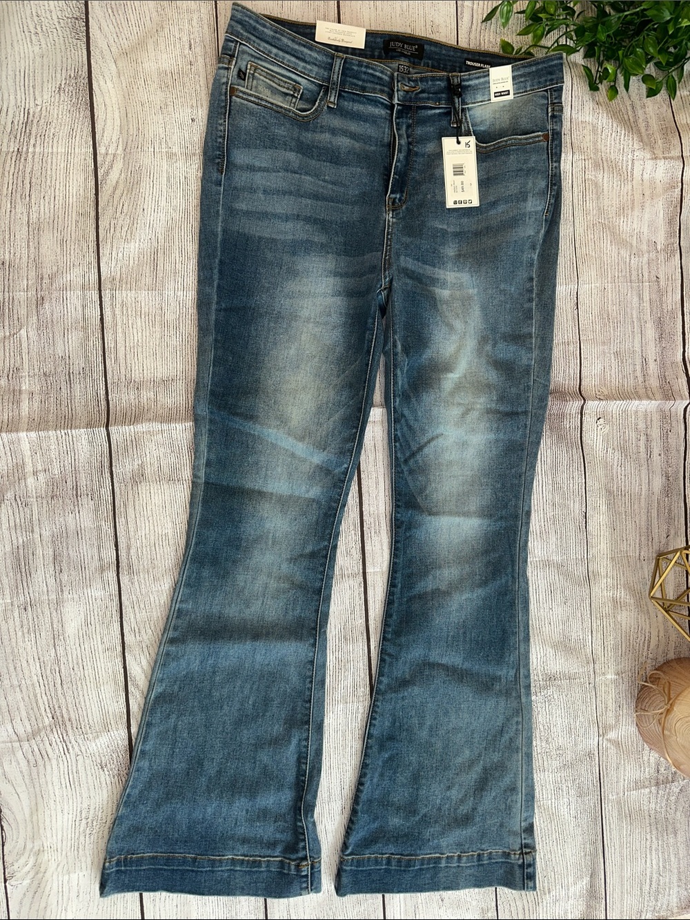 Judy Blue Medium Wash Flare Jeans